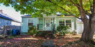 Cozy Single Level Home With Single Car Garage ~ 396 23rd St Gallery 1
