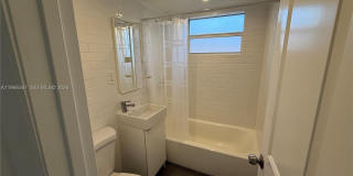 5963 SW 66th Ter Gallery 7