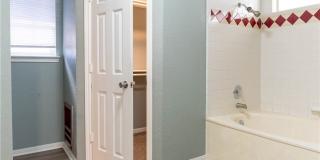 4101 Whispering Oak Drive Gallery 15