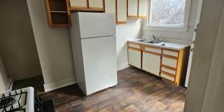 Lower one bedroom unit on east side Gallery 1