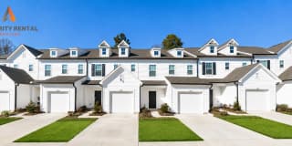 Spacious 3 Bedroom Townhome minutes from I-85 - AVAILABLE AUGUST 2026 Gallery 1