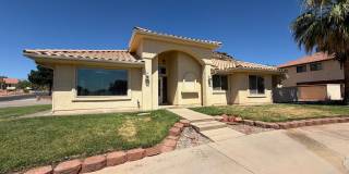 SPACIOUS HOME FOR RENT! Gallery 1