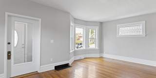 199 Houston Avenue Gallery 12