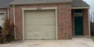 Charming Updated Condo in West Norman Gallery 1