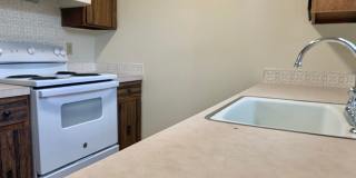 Great 3 Bedroom 1 Bath in Loveland! Gallery 5
