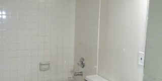 1 Bedroom, 1 Bath with Carport - Raintree Manor Condo Gallery 12