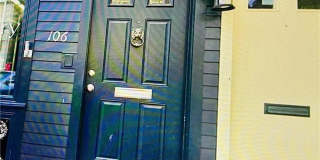 106 Swinburne Row Gallery 1