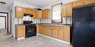 35 WEST 52ND ST Gallery 16