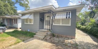 821 W Garfield St Gallery 1