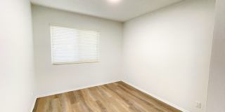 400-420 N. Oakland Ave. Gallery 74