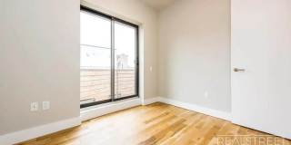 185 Leonard Street Gallery 6