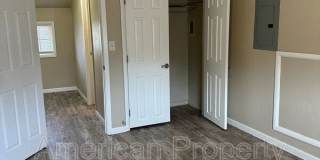 3605 1/2 E 16th St- 3605 1/2 E 16th St- Gallery 15