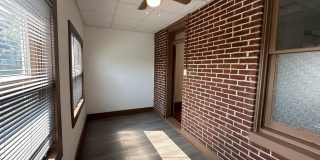 239 N STRATTON Street Gallery 24