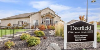 Deerfield Gallery 24