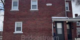 506 Middle St. Gallery 8