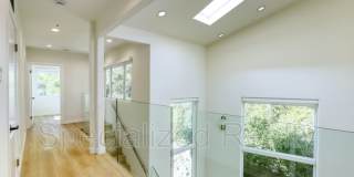 1827 Hill Drive Gallery 20