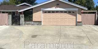 974 Coral Dr Gallery 1