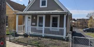 401 River Drive Gallery 8