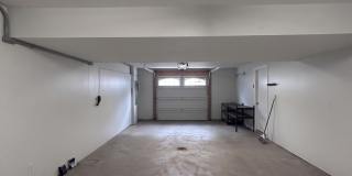 Modern 3-Level North Side Townhome with Garage Gallery 22