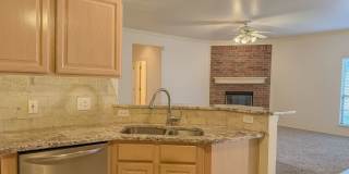 Lawncare Included! Gated Garden Home in Vintage Gardens! Gallery 12
