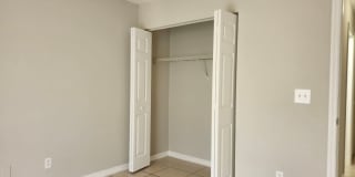 3 Bedroom 2 Bath Duplex Gallery 9