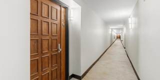 400 MADISON Street Gallery 3