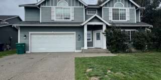 HUGE PET FRIENDLY Rental Gallery 1