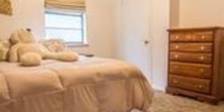 214 E 4th St Gallery 11