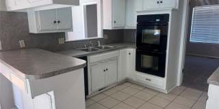 12216 Sylvester Drive Gallery 5