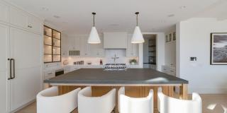 2820 Bayview Gallery 8
