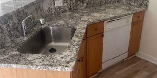 End unit townhome in Stonebrook Gallery 7