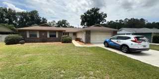 SLEEPY HOLLOW 3/2/2 Pool Home Gallery 1