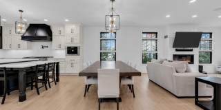 2017 5th Avenue Gallery 6