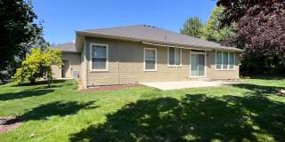 Beautiful 3 bed 2 bath home in The Preserve Subdivision just off Linder  Ln in Eagle. Gallery 56