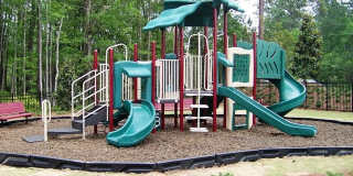 4/2 with Community Amenities Gallery 32