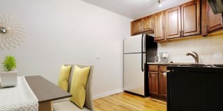 910 Downing Gallery 5