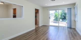 Charming 3 Bedroom 2 Bath home South of the Blvd Gallery 10