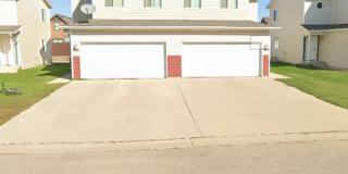 Beautiful 3 bed 2.5 bath Duplex Gallery 1