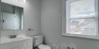 1044 W Lime St. Gallery 7