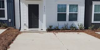 3 BR/2.5BA  | Newly Renovated Single Family Home | Spacious Great Room | In Dukes Ridge! Gallery 1