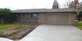 Rent Special: 1/2 Off April's Rent!! Gallery 1