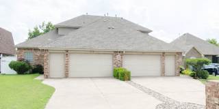 3br 2.5ba on Surrey Hills Golf Course!! Gallery 1