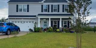 Beautifully furnished 3 bed 2.5 bath home in Leland Gallery 1