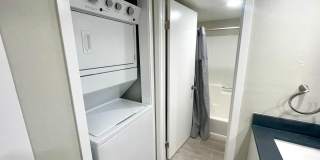 Fully Remodeled 2bedroom near downtown Gallery 15