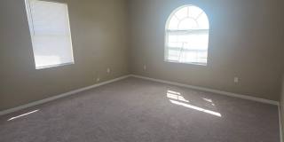 Remodeled 3 bed 2 bath home Gallery 7