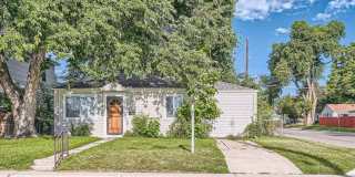 Spacious Denver 3BR Home with Easy Access to Transit & Outdoors! Available 9/10/2026 Gallery 3