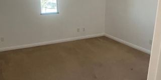 Spacious 4BR House in Riverside Gallery 3