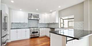 3053 Alki Avenue Southwest Gallery 39