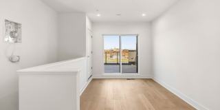 Reservoir District Townhome | 3 Bed + Den | 3.5 Bath | 1,800 Sf | Large Private Rooftop Deck & Balcony | 1 Car Garage Gallery 31