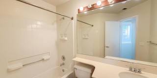 Richmond Marina Bay 3 Bed 3 Bath Townhome in Gated Bay Front Community Gallery 13